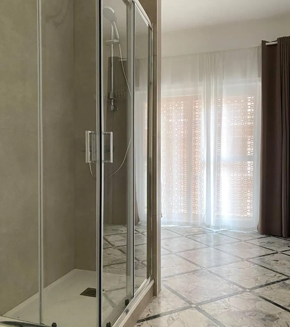 Pensión Quintino Sella Suites Bari Italia
