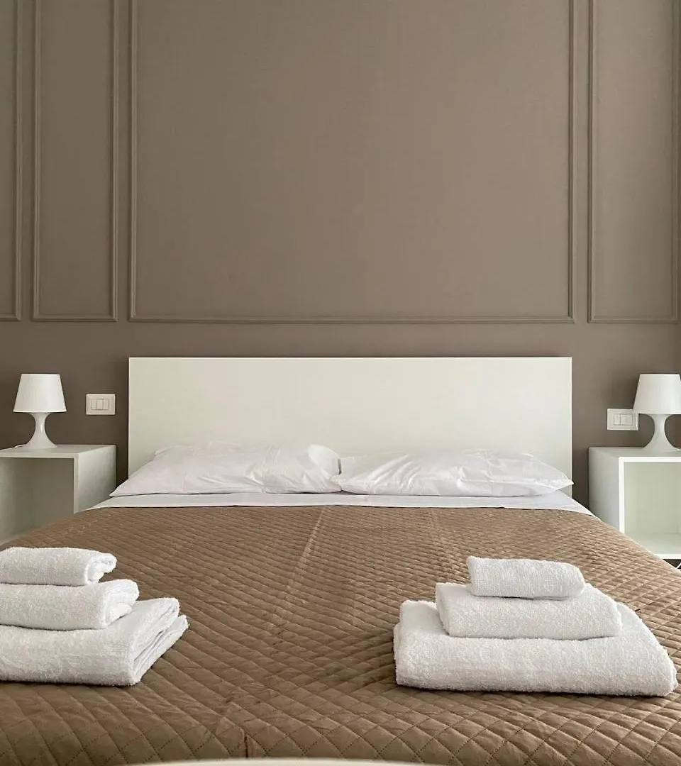 Pensión Quintino Sella Suites Bari Italia