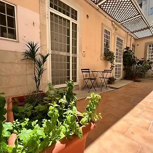 Interno 2 Il Giardino Segreto Centro Apartamento